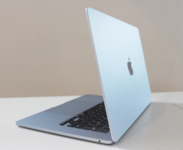 MDVT4 15-inch MacBook Air: Apple M5 chip with 10‑core CPU and 10‑core GPU, 16GB, 1TB SSD - Sky Blue